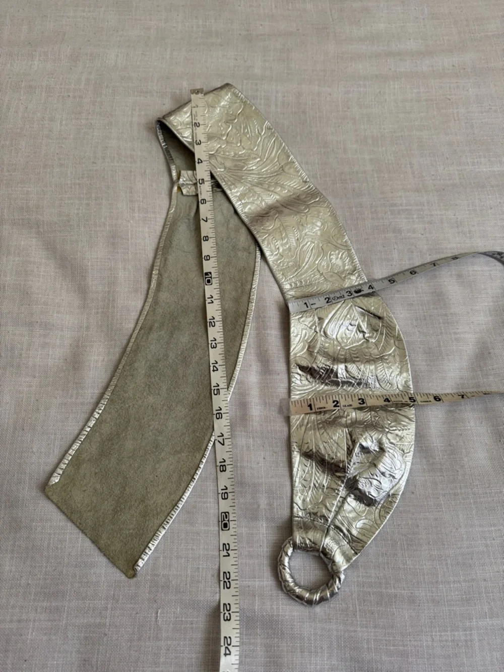 Embossed Floral Design Silver Metallic Leather Waist Wrap Belt O/S Handmade USA